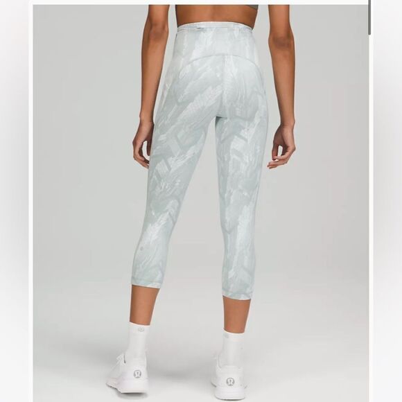 Swift Speed High-Rise Crop 21" - Picture 3 of 6